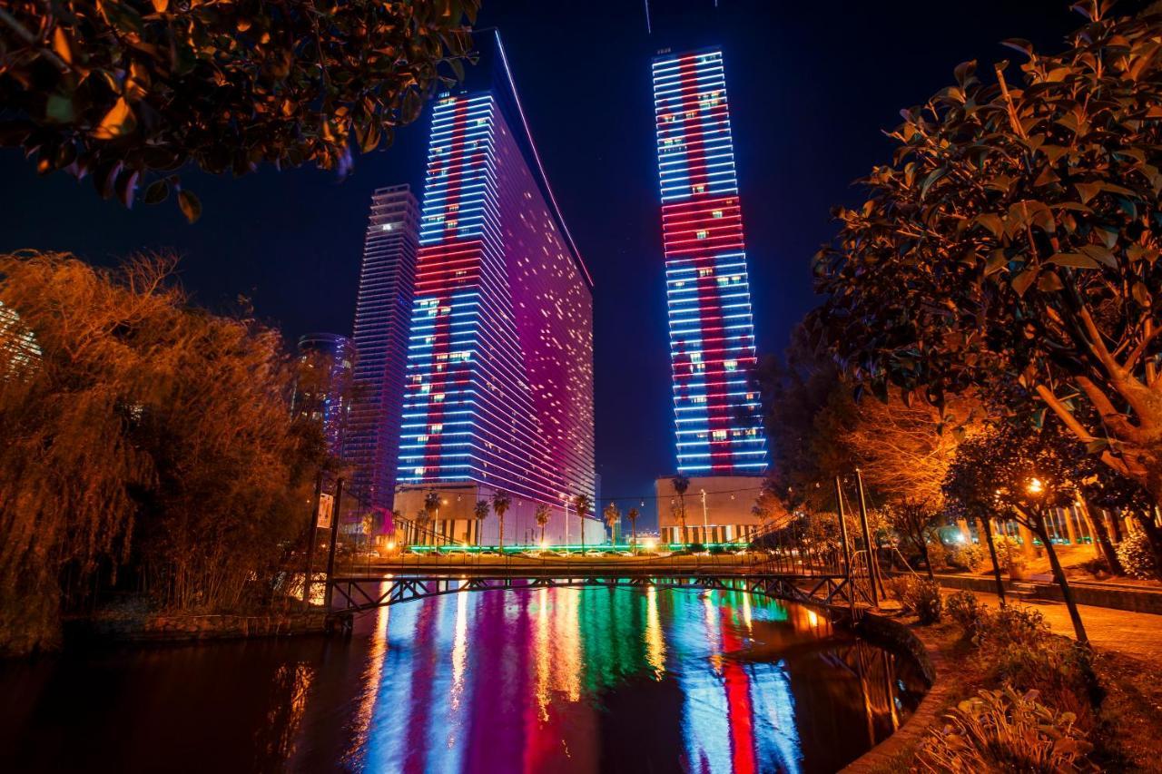 Panorama Orbi City Center Suite Sea View Batumi Exteriér fotografie