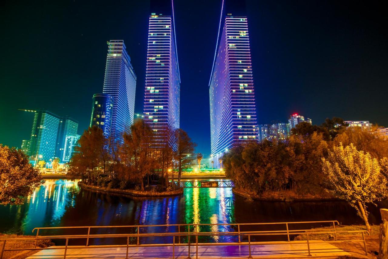 Panorama Orbi City Center Suite Sea View Batumi Exteriér fotografie
